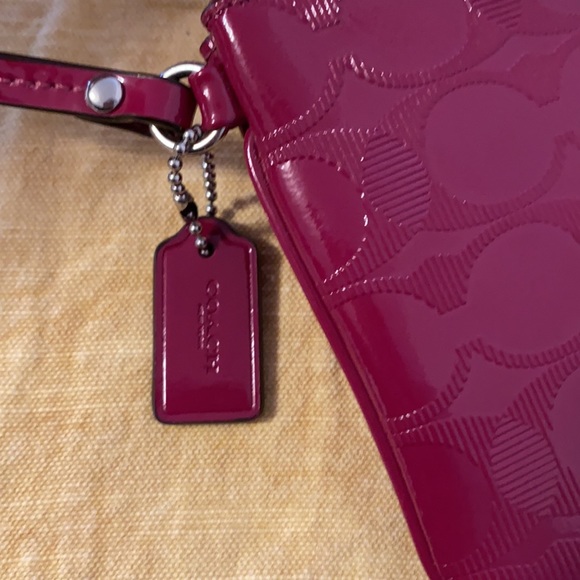 Coach Berry Corner Zip Wristlet - Picture 7 of 10